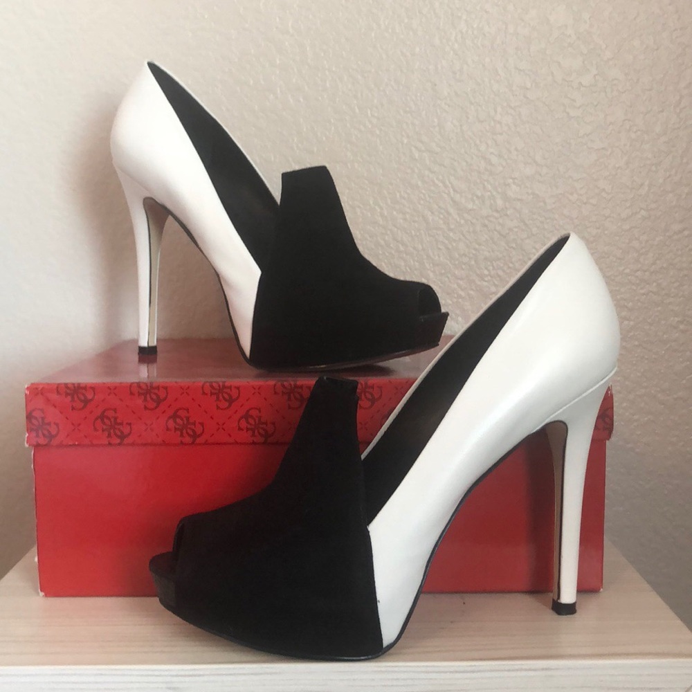 Guess Honeye Platform Heel